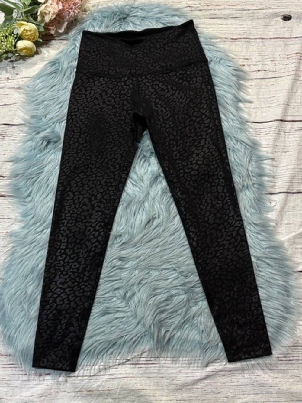 Beyond Yoga Shiny Leopard High Waisted Midi Legging Black